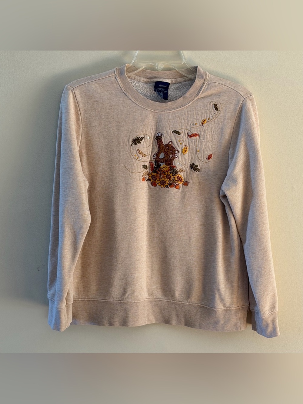 Basic Editions Womens M Cat Fall Autumn Embroidered Sweatshirt Pullover Beige